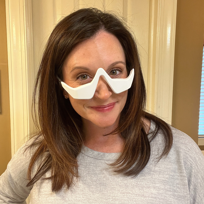 GlowEyes - Under-Eye Red Light Therapy